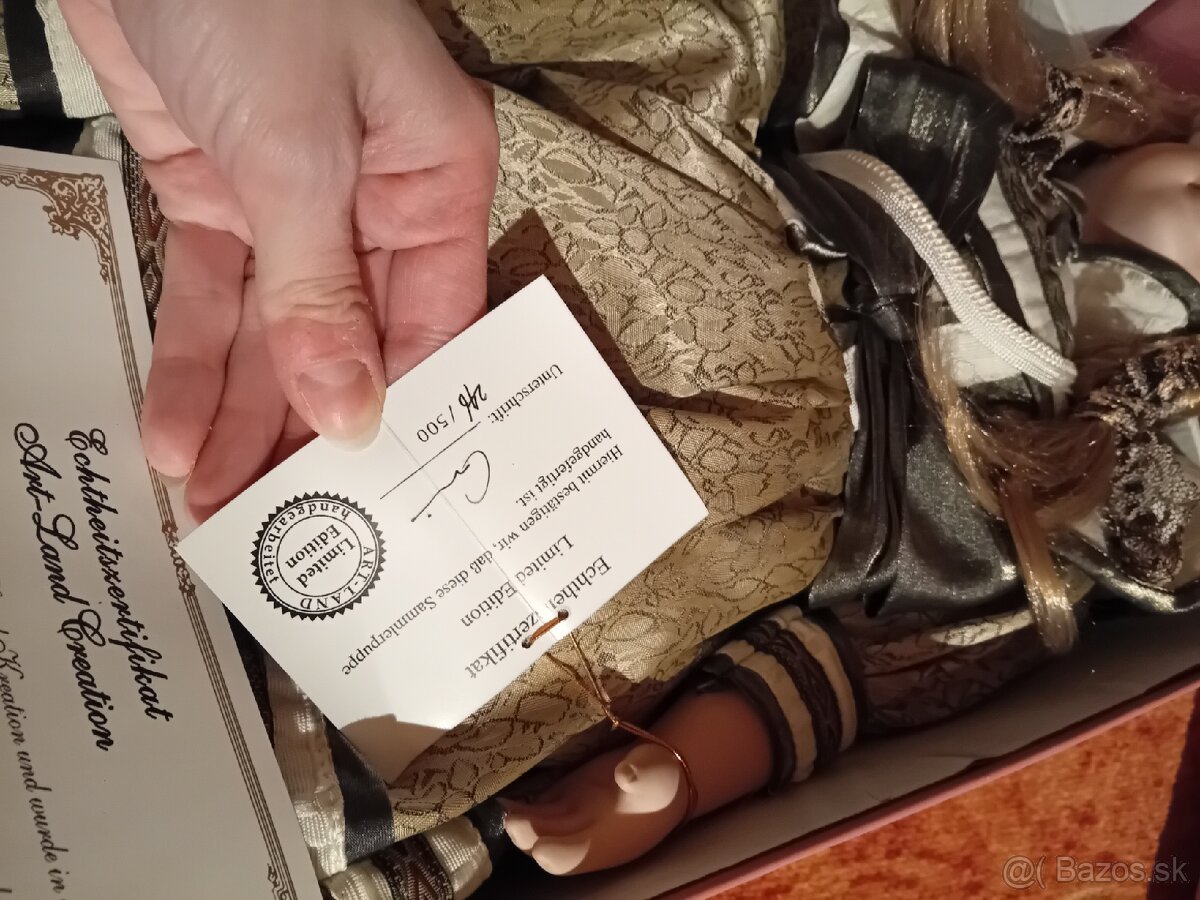 Nerozbalená porcelánová bábika s certifikátom - 5
