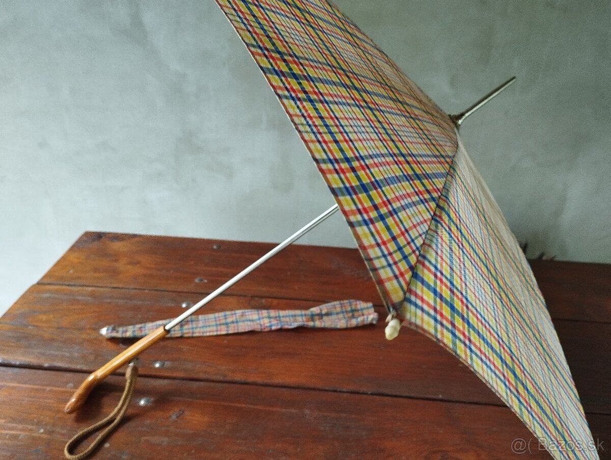 Veľmi starý dáždnik - 5