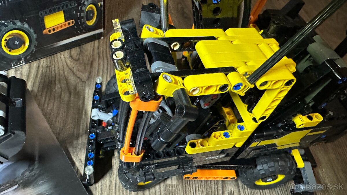 LEGO Volvo EW160E - 42053-1 - 5