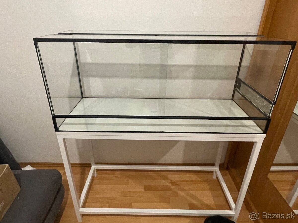 Terarium s kovovým stojanom - 5