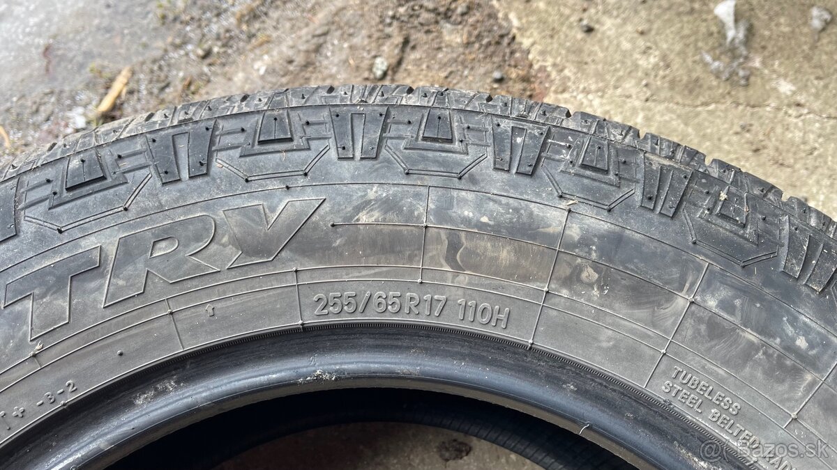 Pneu 255/65 R17 - 5