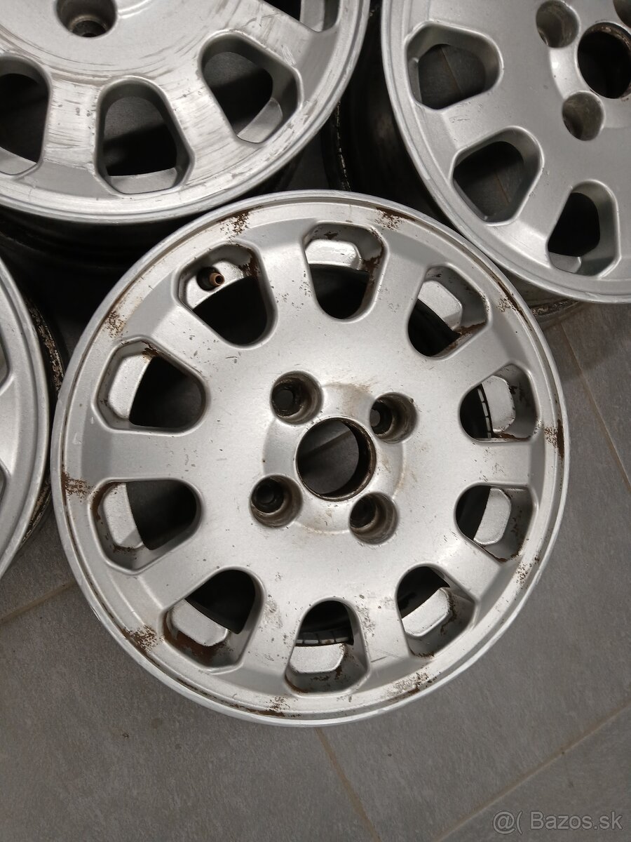 Felicia mystery 4x100 r13 - 5