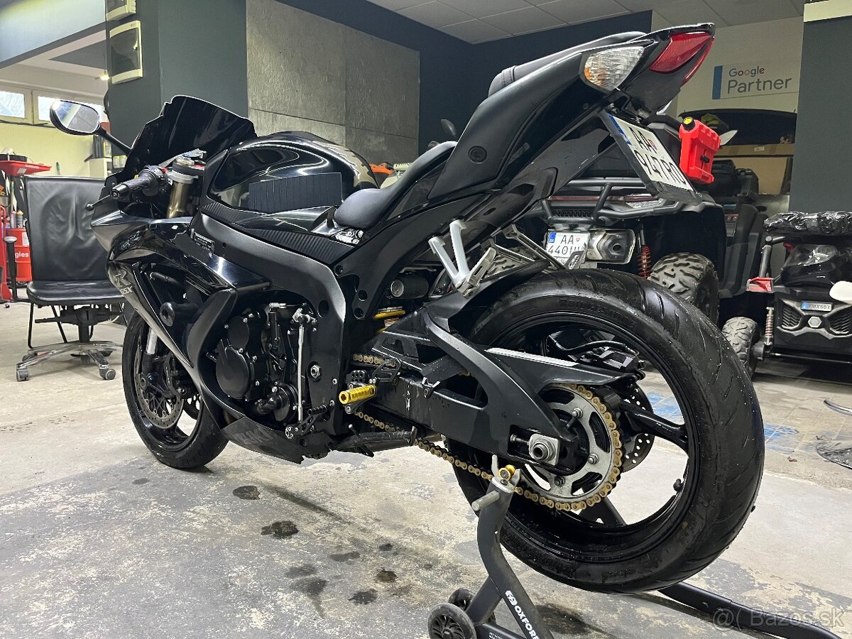 Suzuki gsxr 600 K9 - 5