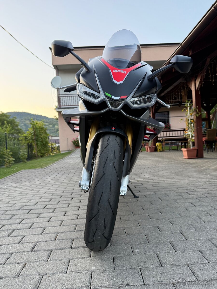 Aprilia RSV4 1099 cm3 2023 - 5