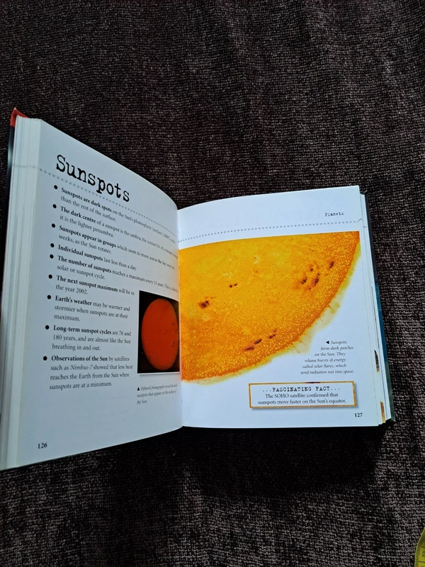 Encyklopedia Zeme a vesmiru v anglictine NOvA - 5