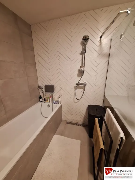 Prenájom 2-izb.byt s balkonom a garážou, Senec - 5