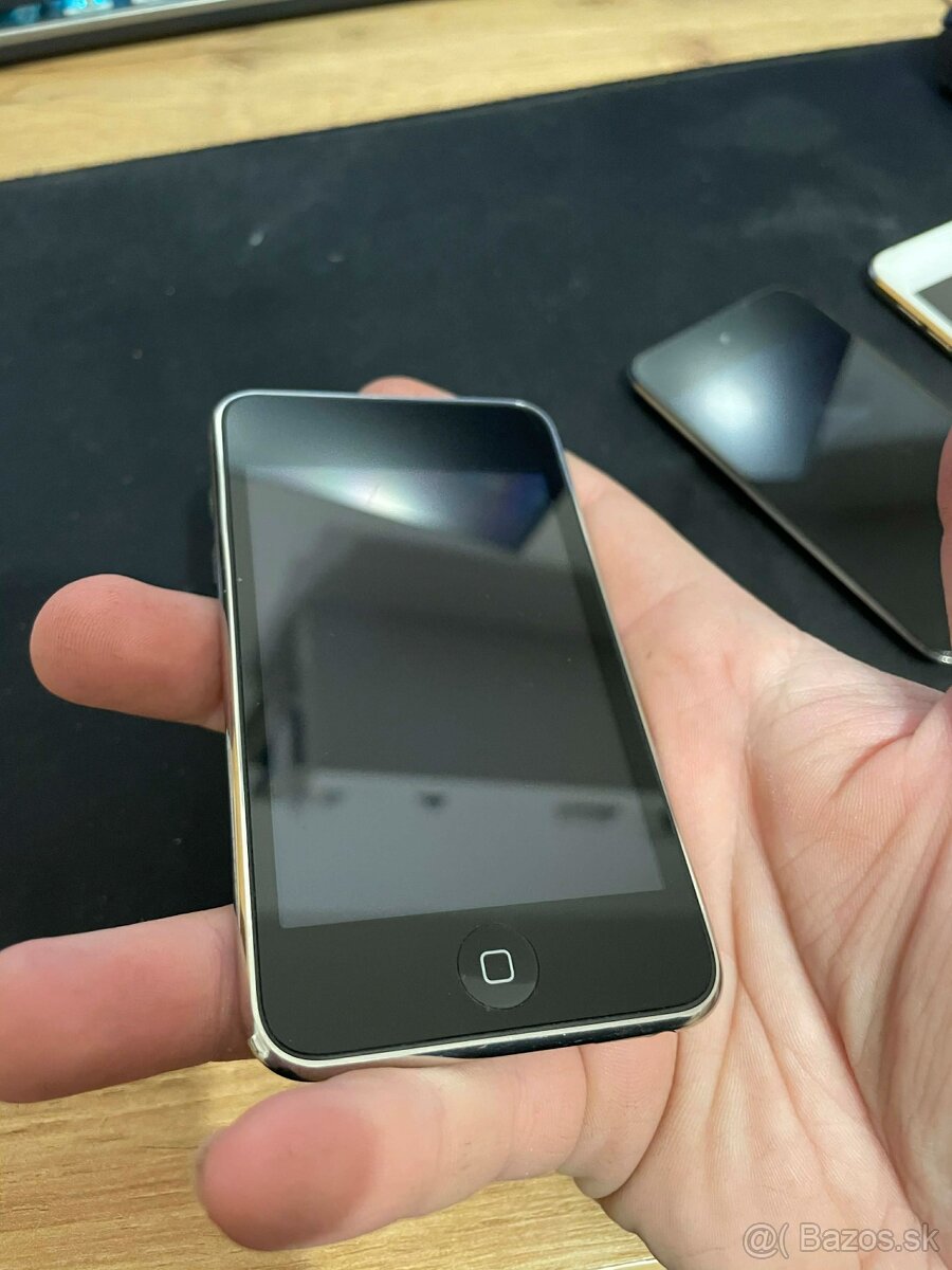 Zbiarka Apple iPod touch / iPad - 5