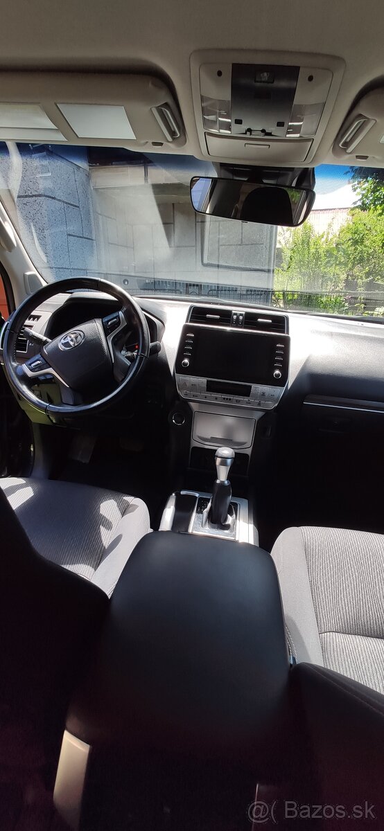 Toyota Land Cruiser, verzia Comfort