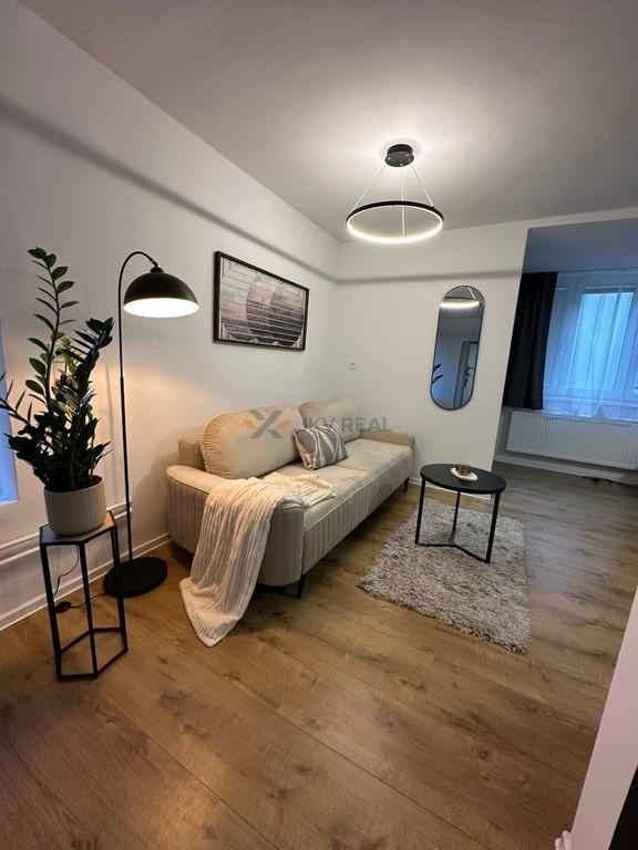 Garsónka v mestskej vile s komunitnou záhradou a s bazénom - 5