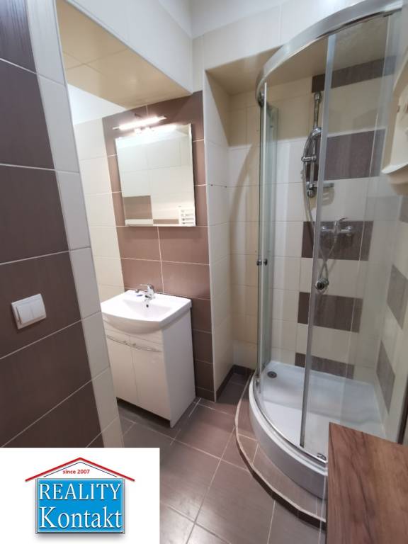 Ponúkame na prenájom 1-izbový byt v Nových Zámkoch - 5