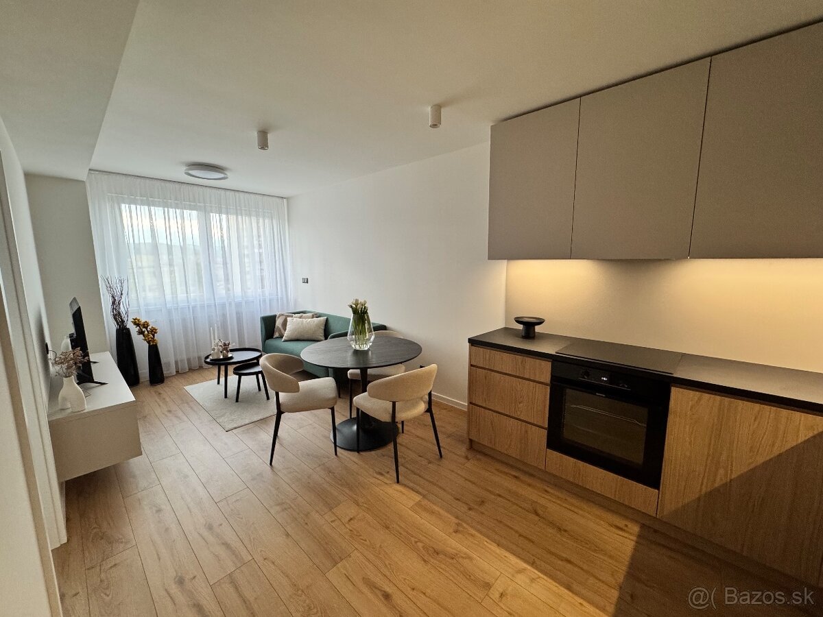 Prenájom 1,5 izbového bytu - 5