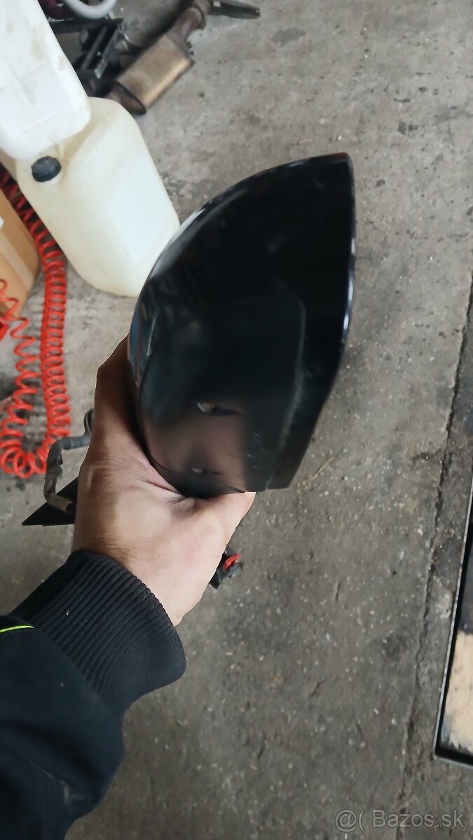 Spätné zrkadlo Audi a6 c6 - 5