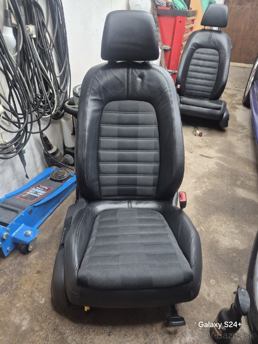 Passat B6 sedačky koža + alcantara top stav - 5