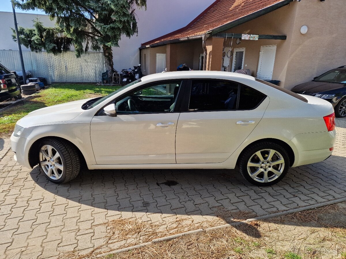 Škoda Octavia III 1.6 TDi 90k Ambition M5 (diesel) kup. SR - 5