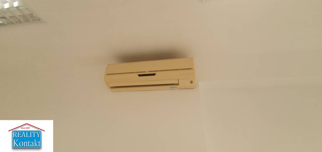 Obchodný priestor - širšie CENTRUM prenájom 70m2 Nové Zámky - 5