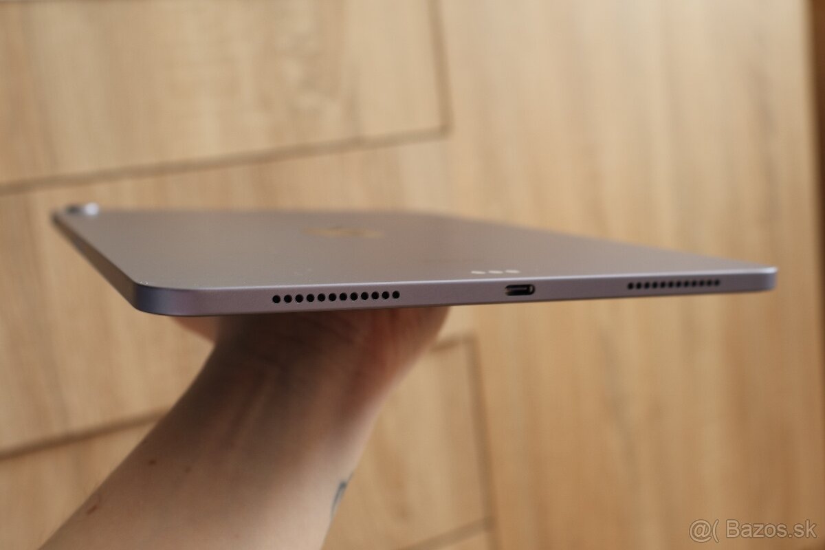 Apple iPad Air (2022) - 5