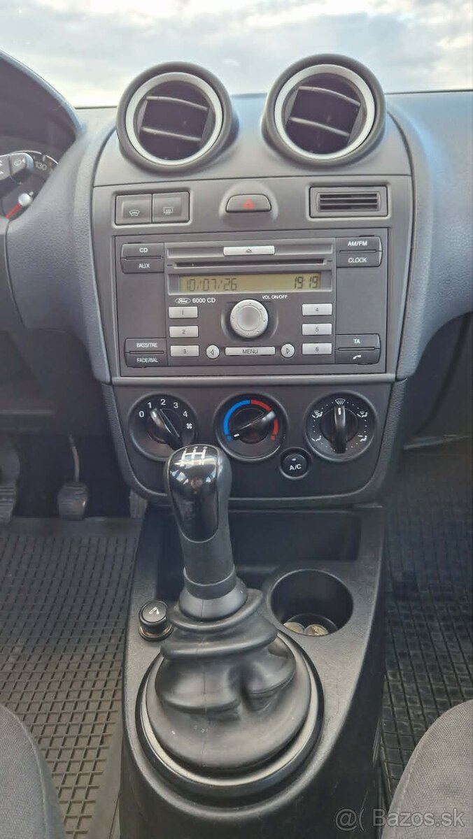 🚗 FORD FIESTA 1.4 TDCi - 5