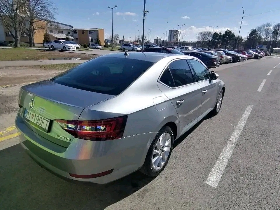 Škoda Superb - 5