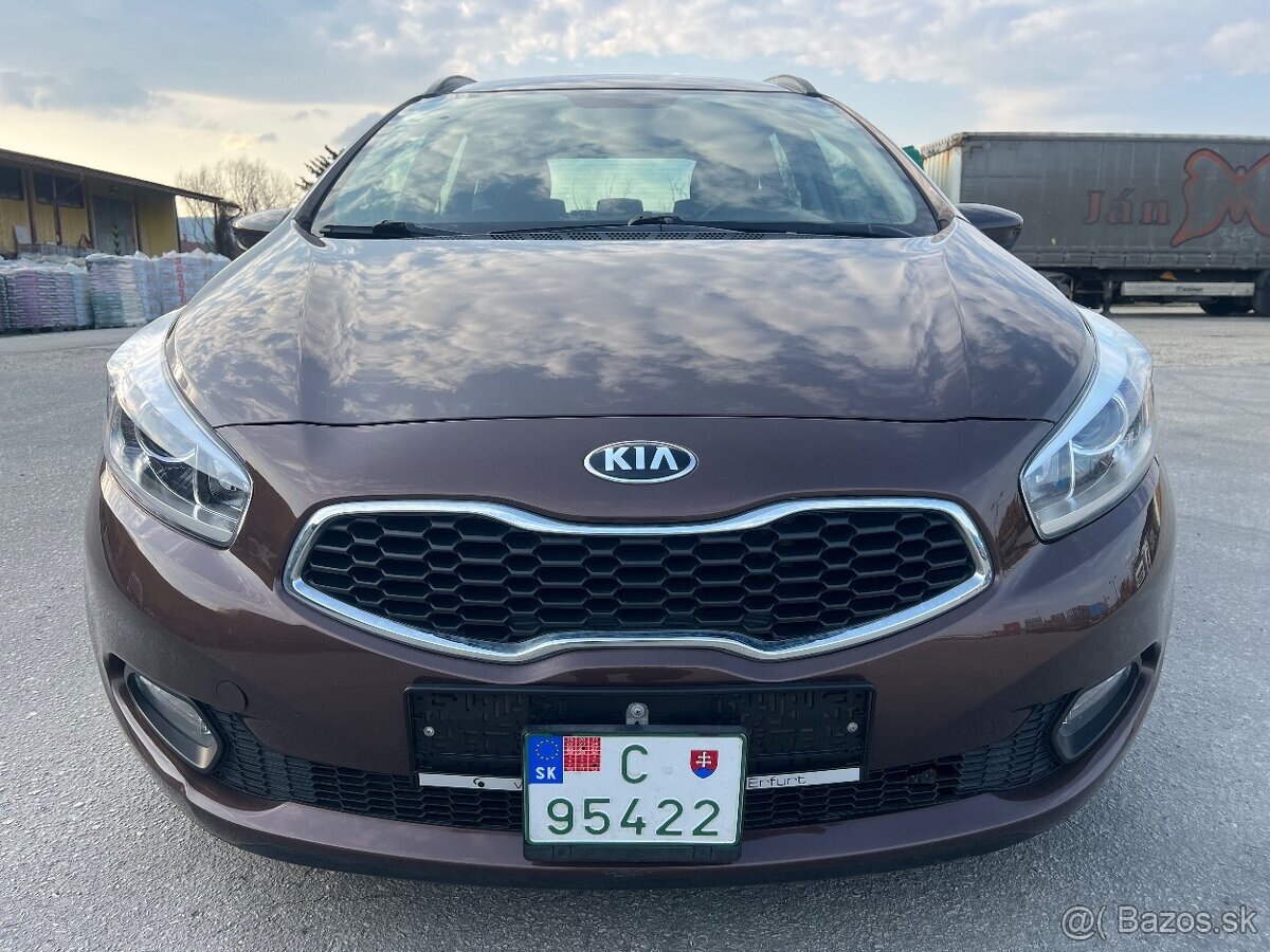 PREDÁM KIA CEED 1,6CRDi 94kW 16V Combi dovoz DE - 5