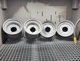 Pieskovanie kovovych dielov a súčiastok - 5