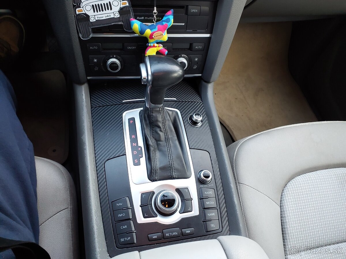 Predam Audi Q7 2013 - 5