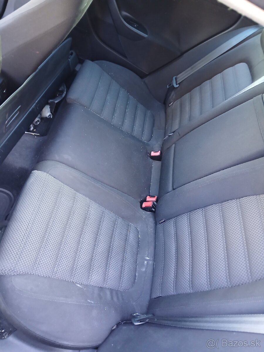 VW Passat b6 2,0tdi BMR PD dsg rozpredám - 5