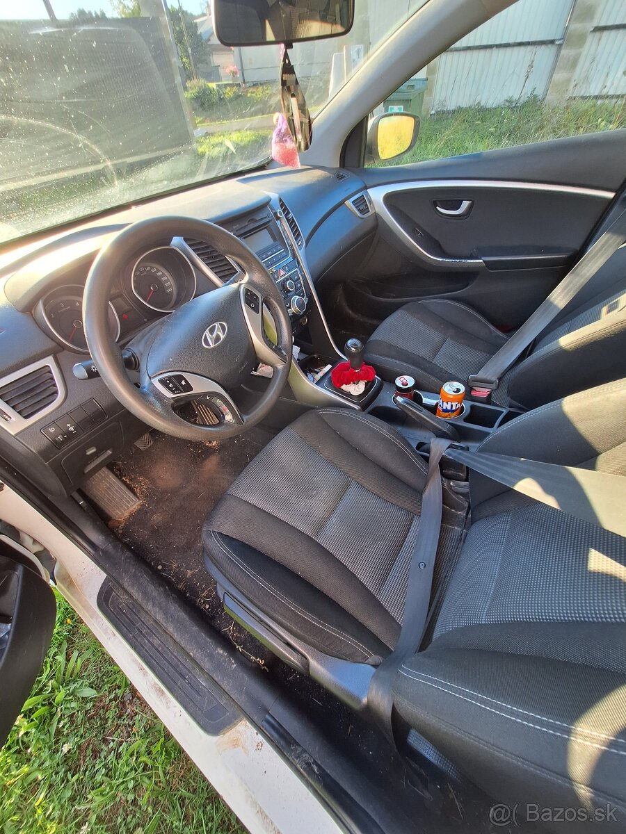 Hyundai i30 1.4 crdi - 5