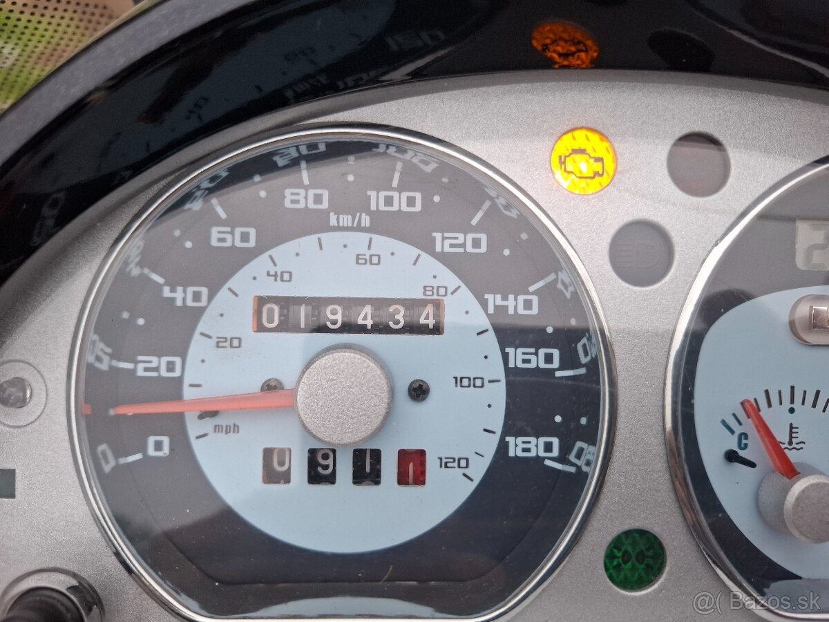 Piaggio Beverly 500 - 5