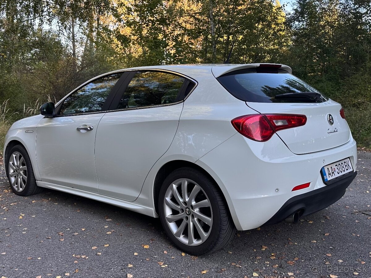 Alfa Romeo Giulietta 1.4 T 120 (benzín, 88 kW) - 5
