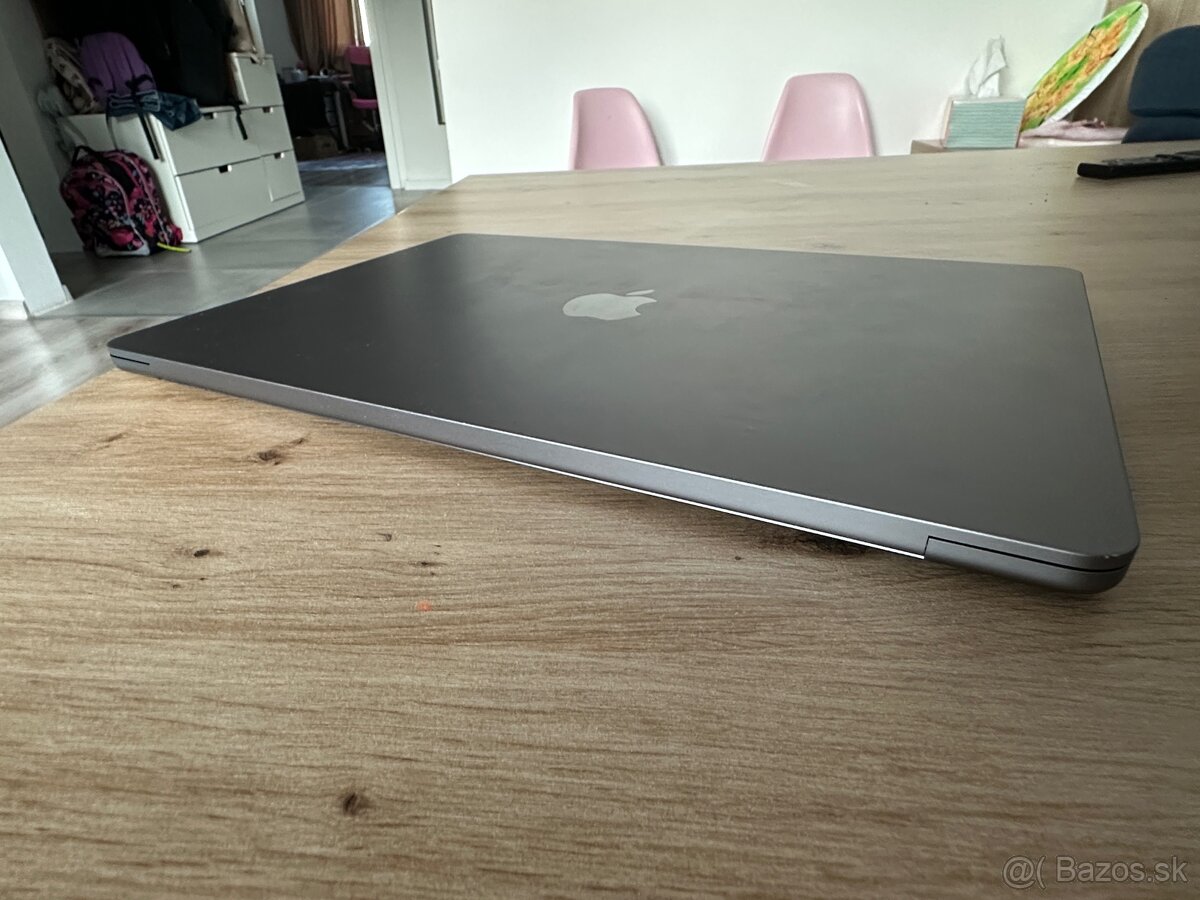 Macbook Air 15 M2 8/256 - 5