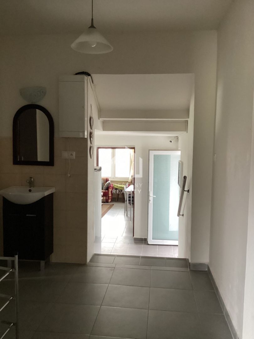 VÝHODNÁ CENA 4-izbový tehlový RD s krásnym pozemkom - 5