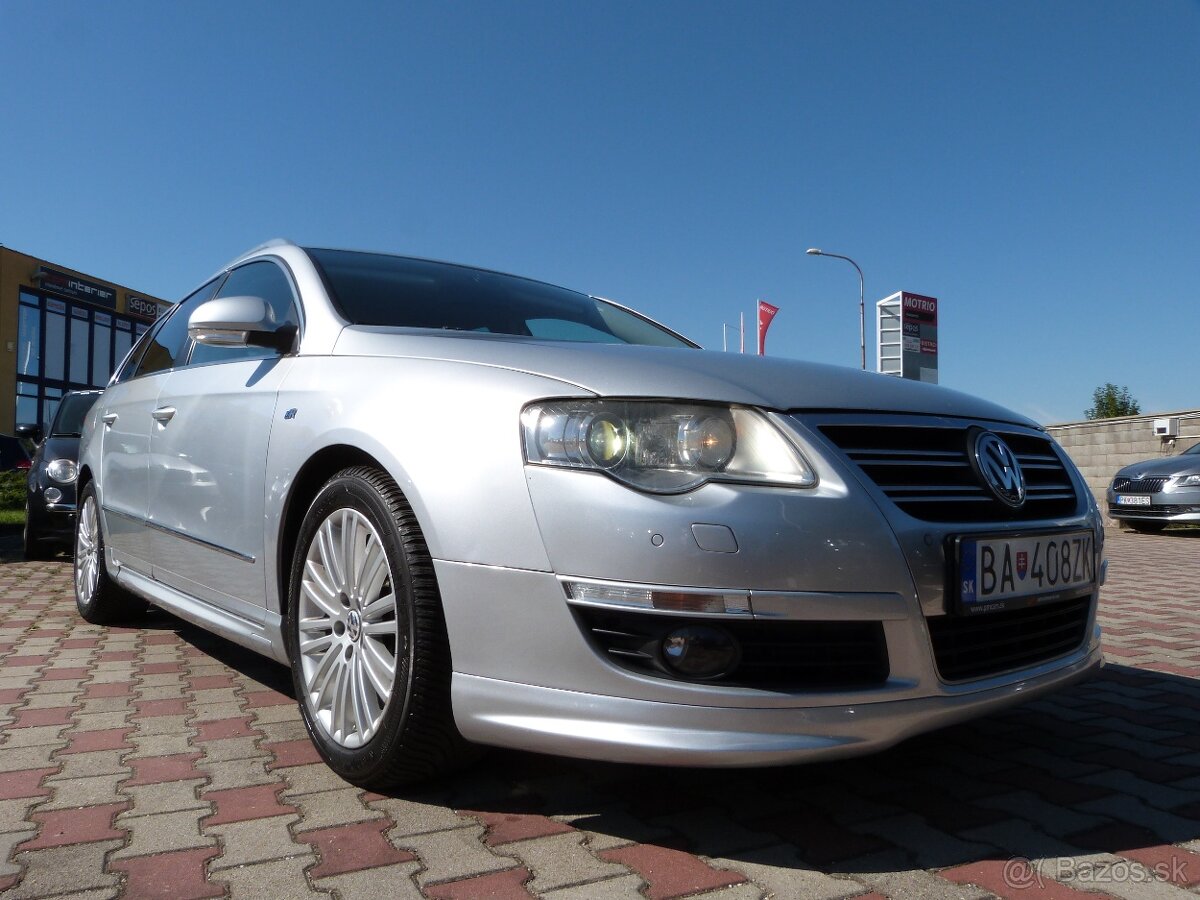 Volkswagen Passat Variant 3.2 V6 Sportline 4-Motion DSG - 5