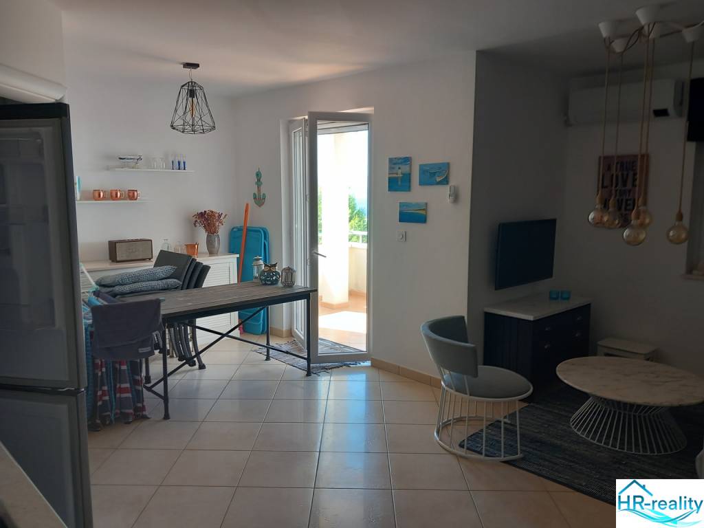 Brač – zariadený apartmán s výhľadom - 5