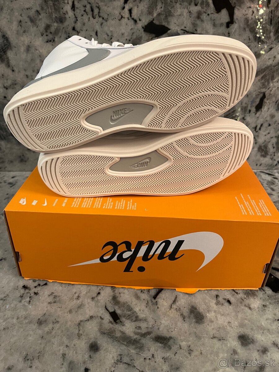 Nike Blazer Phantom Mid - 5