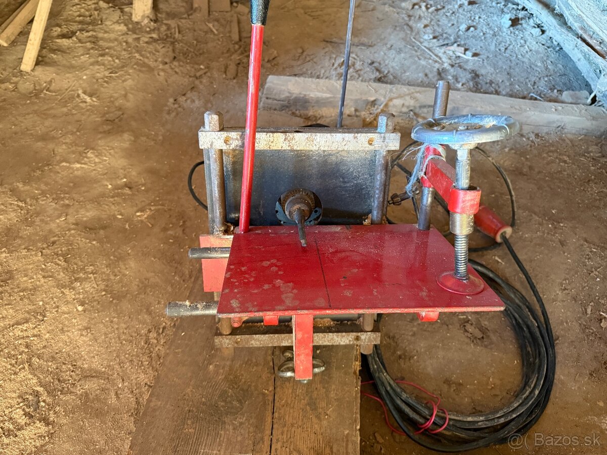 Stolová dlabačka pre hobby stolára - 5