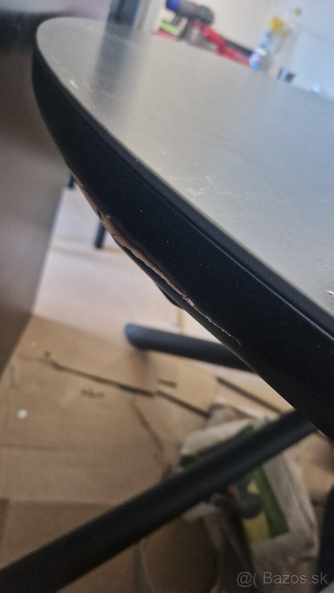 Jedálenský stôl - 5