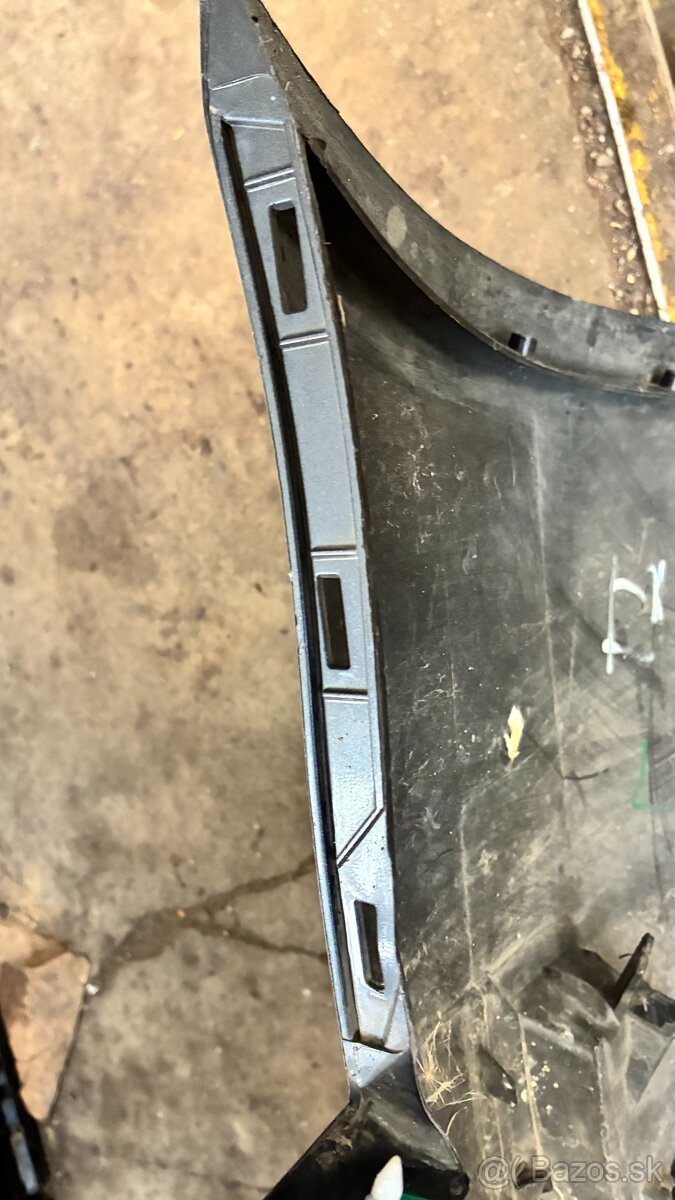 Predný plastový nárazník Audi A6 4F0807437E - 5