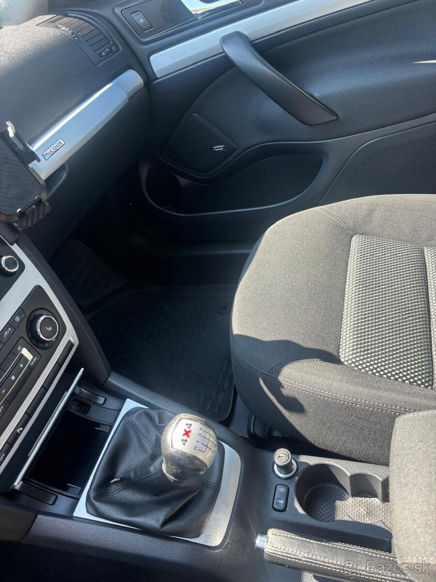 Skoda Octavia Scout 2 4x4 - 5