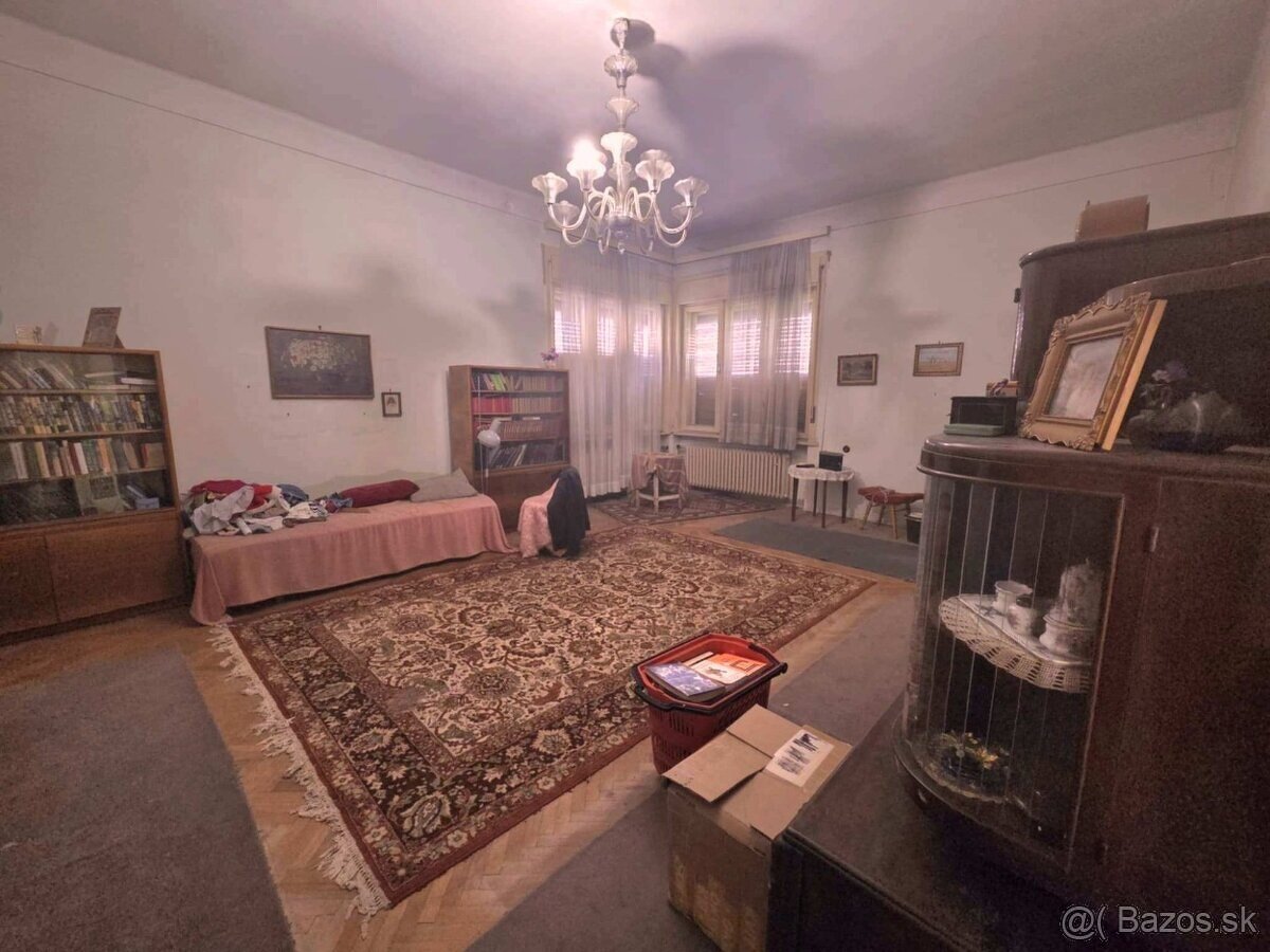 ŠTÚROVO - rodinný dom v centre mesta vhodný aj na podnikanie - 5