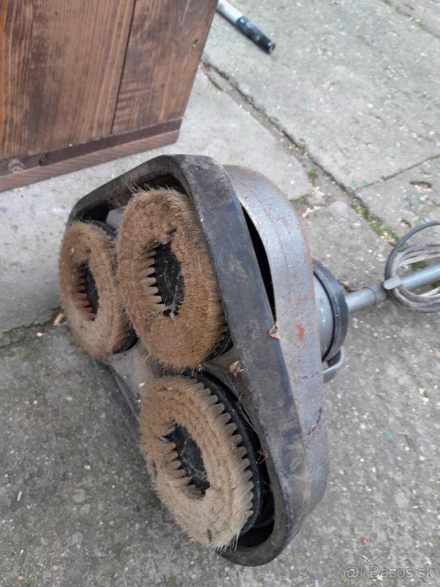 Predám leštičku na parkety - 5