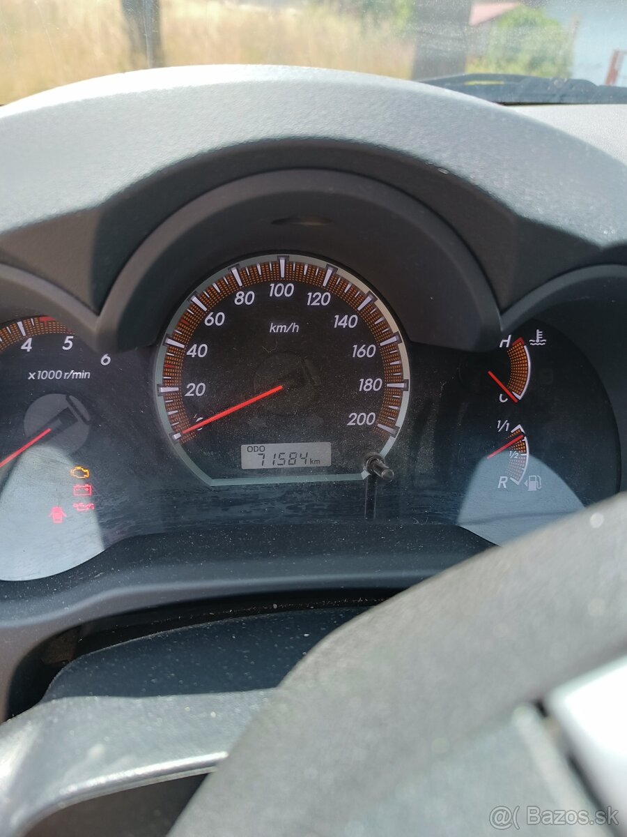 Toyota Hilux DC 2.5l