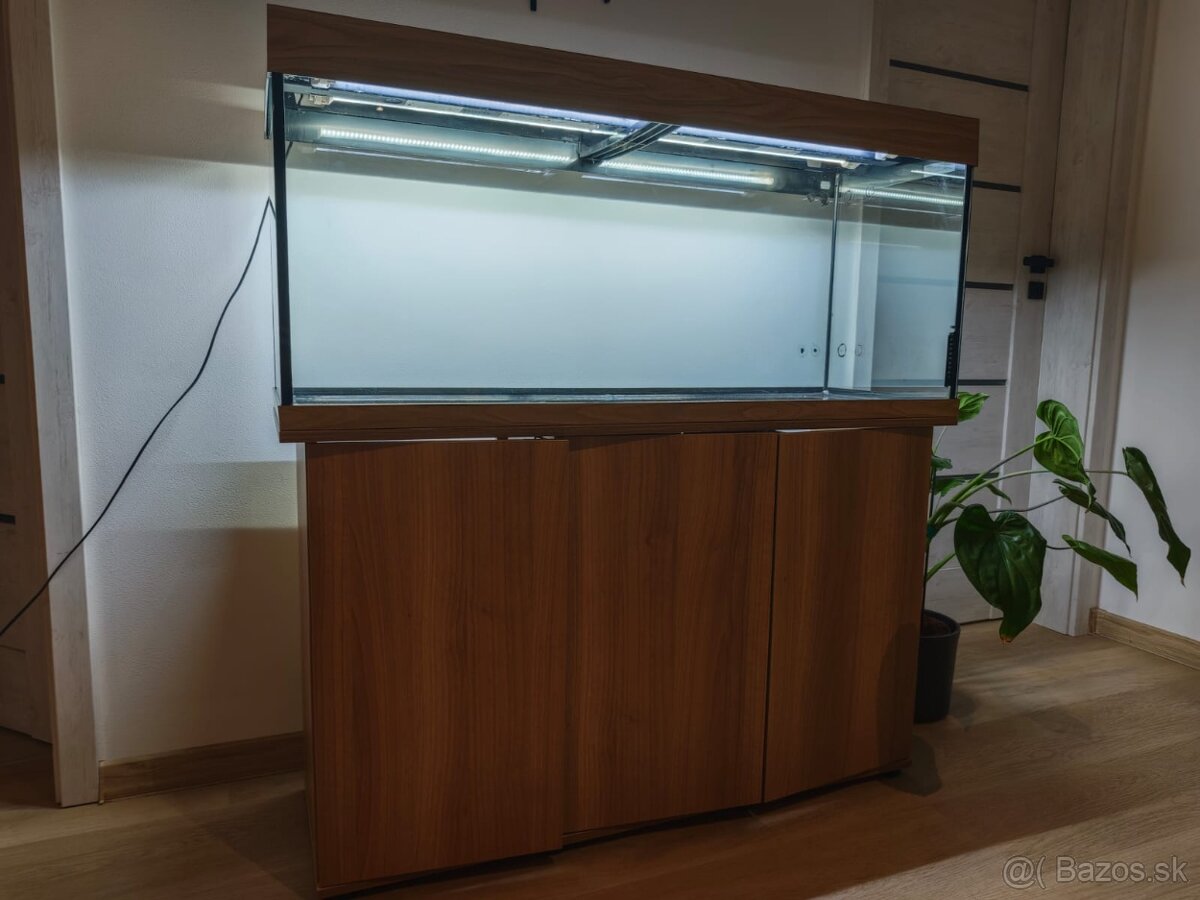 Juwel akvárium 240l - 5