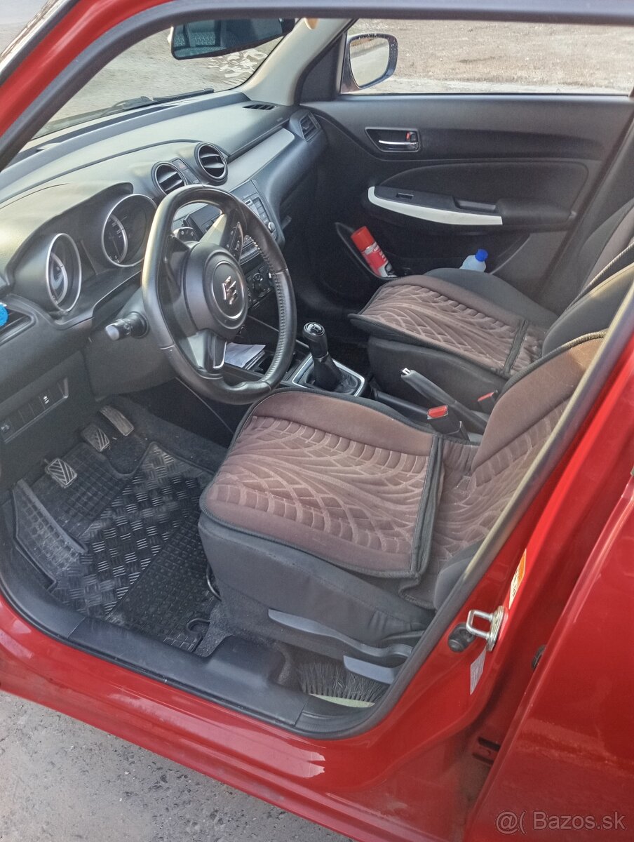 Predám Suzuki Swift 1.3,rok 2017 66kw benzín - 5