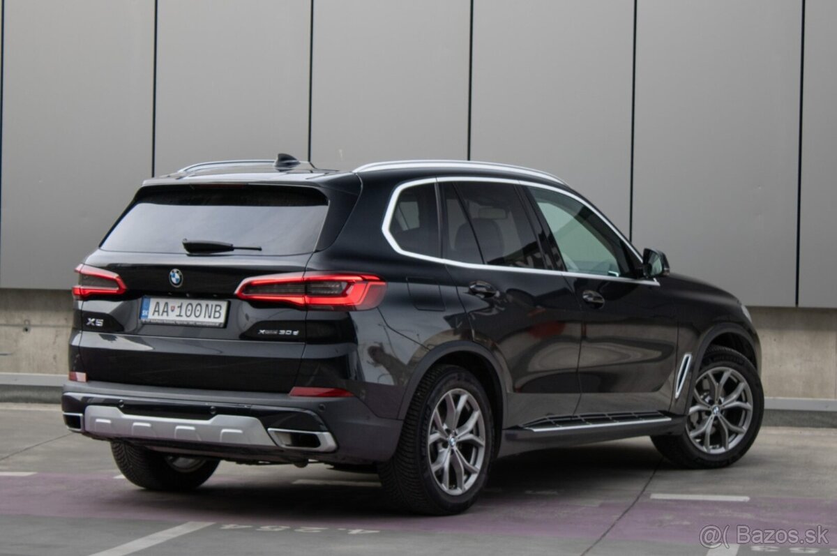 BMW X5 xDrive30d A/T, 195kW,A8 - 5