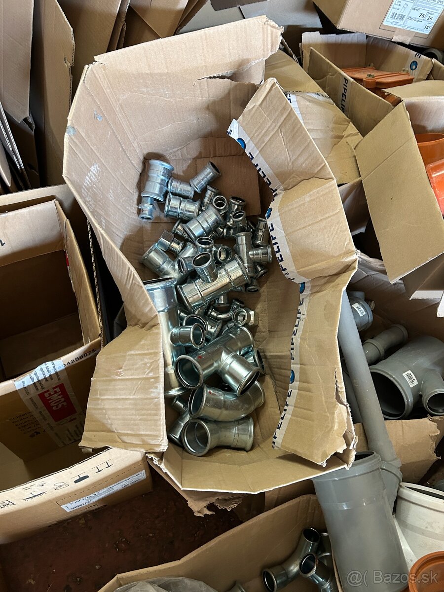 Rôzny inštalatersky material - 5