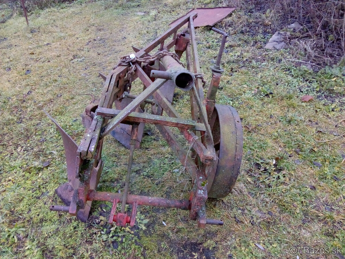 Pluh TROJAK na hlboku orbu - 5