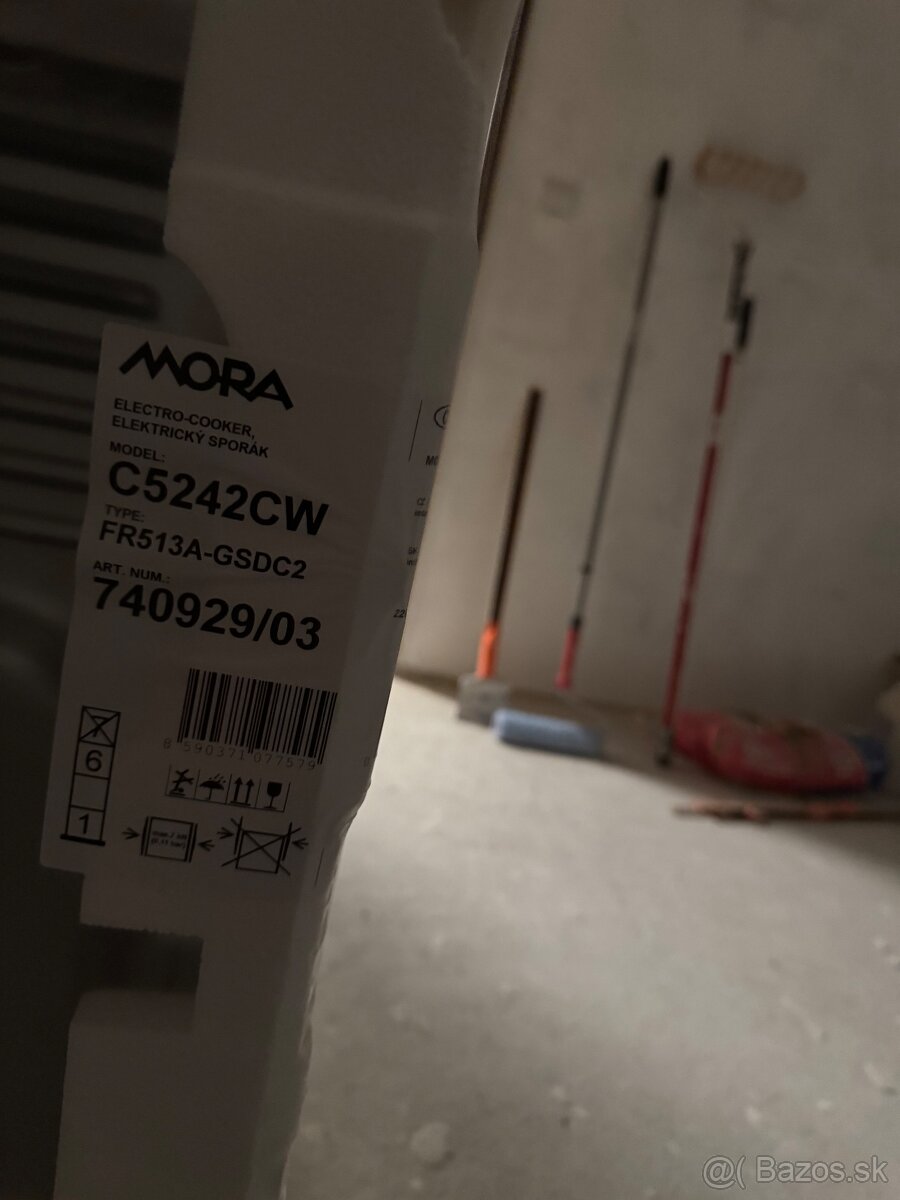 Predam Sporák s digestorom - 5