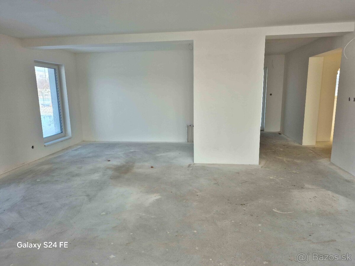 NOVOSTAVBA 1 km OD SR HRANICE - TORNOSYOSNÉMETI - 5