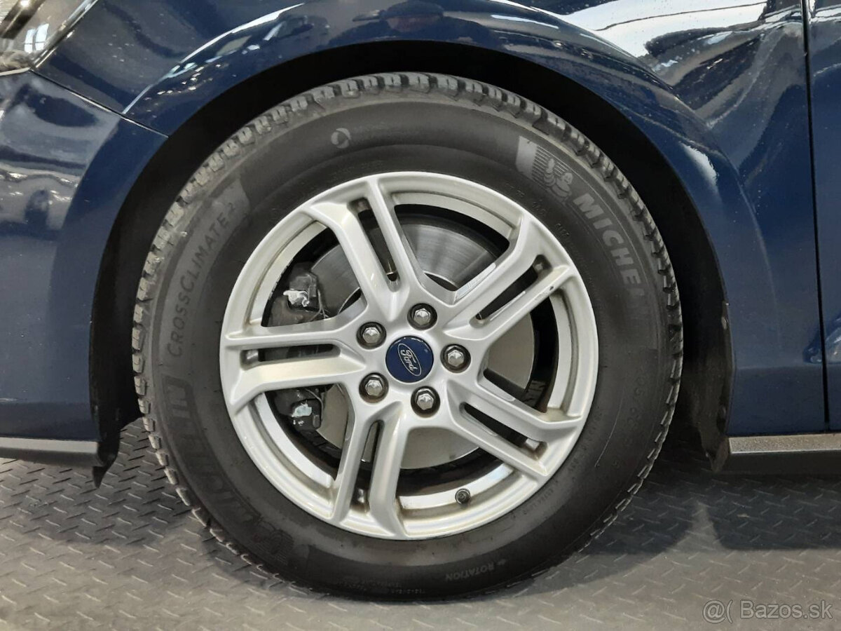 Ford Focus Kombi 2.0 TDCI AUTOMAT Titanium - 5