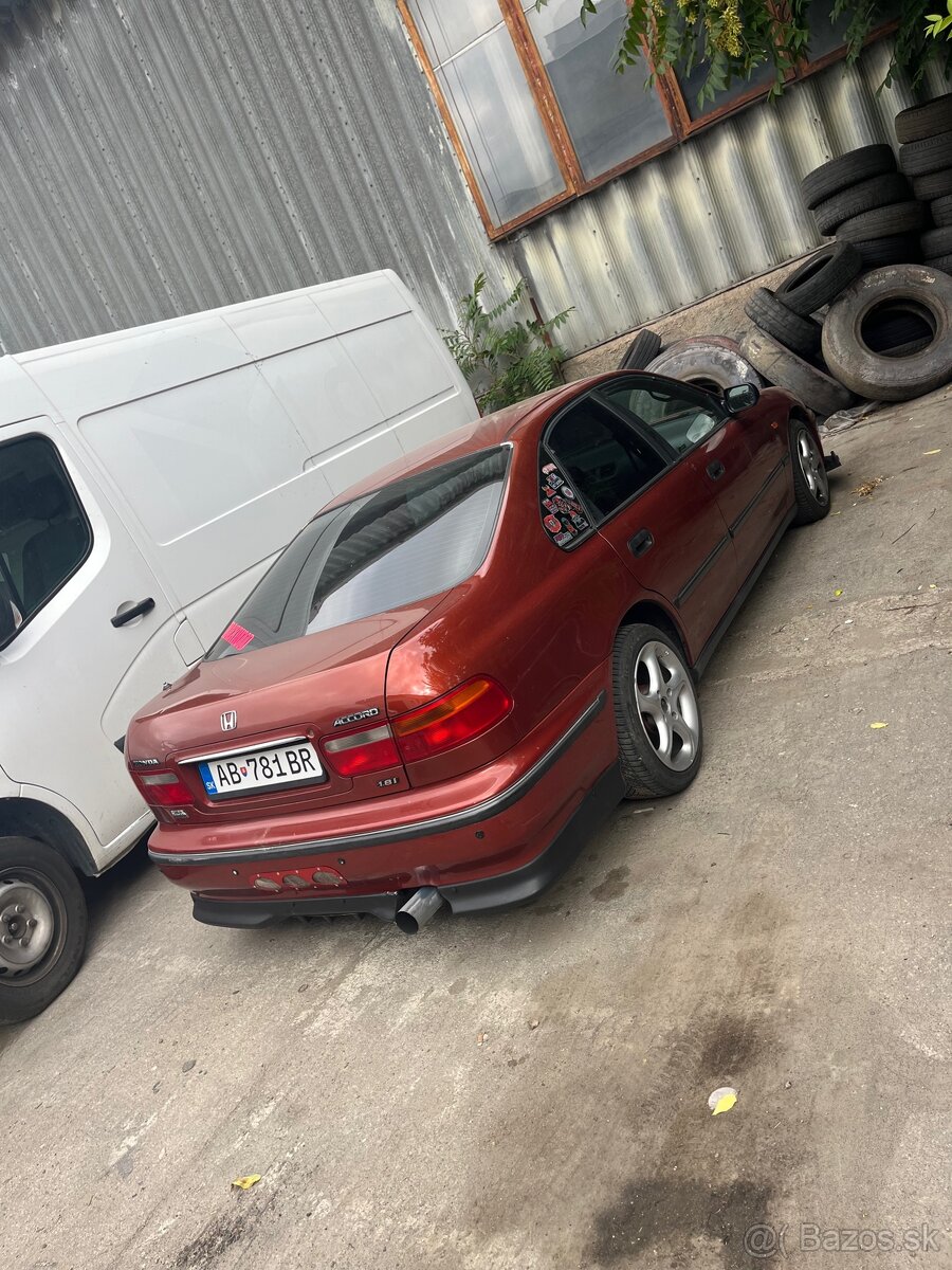 Honda accord 5g 1.8i - 5